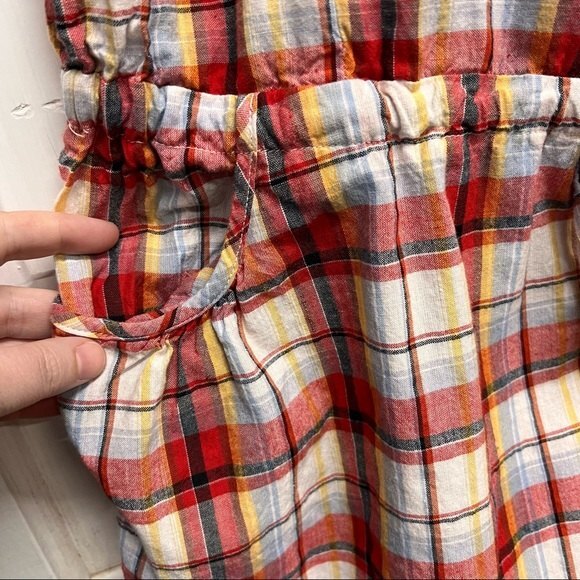 Passport plaid romper xl wooden button down front. pockets. tie at waist. - Picture 4 of 6